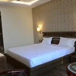 Capital O 4010 Puja Residency