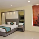 Hotel Tridev Grand