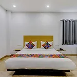 Fabhotel Premium Kashi