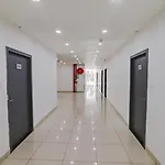 Fabhotel Premium Kashi