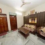 Shri Heritage - Entire Cozy Floor II At Assi, Varanasi