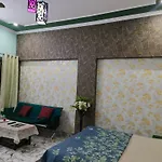 Banarasiya Homestay Close To Banaras Railway Station