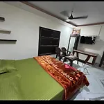 Omkar Inn Paying Guest House - Assi Ghat Varanasi