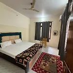 Pipewalas House