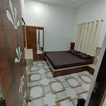Omisha Guest House