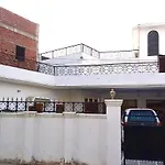 Shyam Home Stay