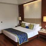 Raj Hotel\'S