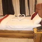 Hotel Maurya Inn Pandeypur Varanasi