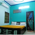 Varanasi Hotel # Varuna Stay Varanasi Near Varuna River And Kashi Vishwanath Temple -Restaurant & Parking Facilities Wifi Service - A Premium Hotel In Varanasi