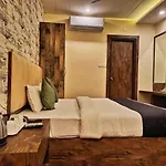 Hotel Janki Inn