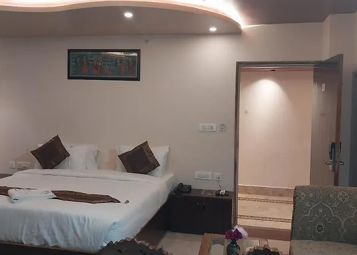 Hotel Sarnath International