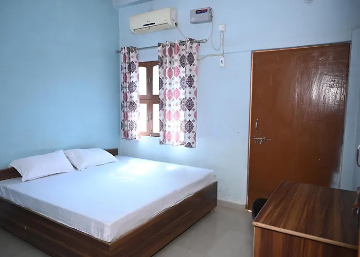 Mahamaya Paying Guest House