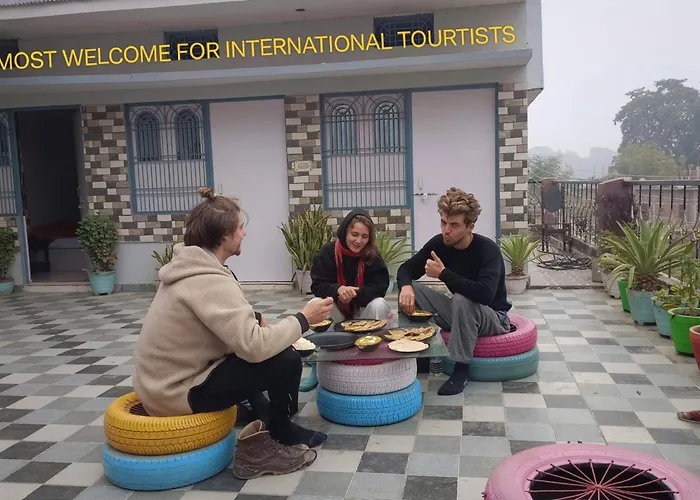 Mohit Paying Guest House