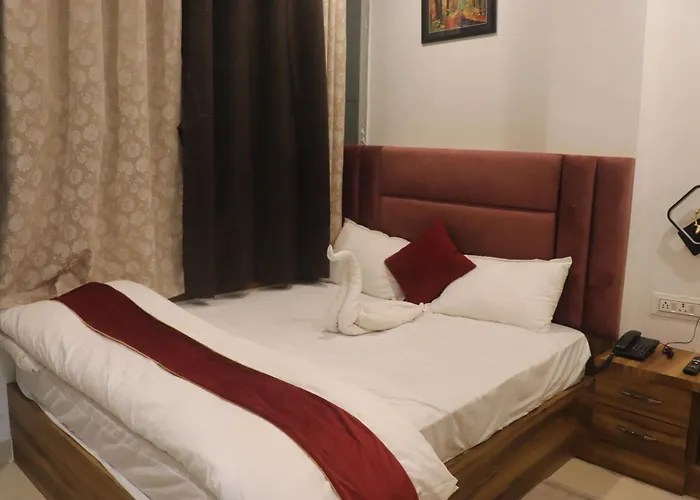 Hotel Maurya Inn Pandeypur Varanasi