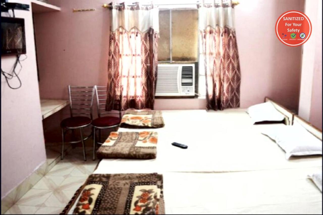 P N Ganga Hotel