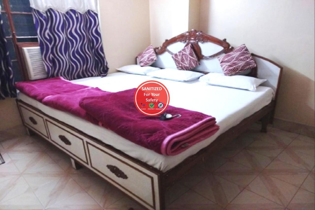 Hotel P N Ganga 3*