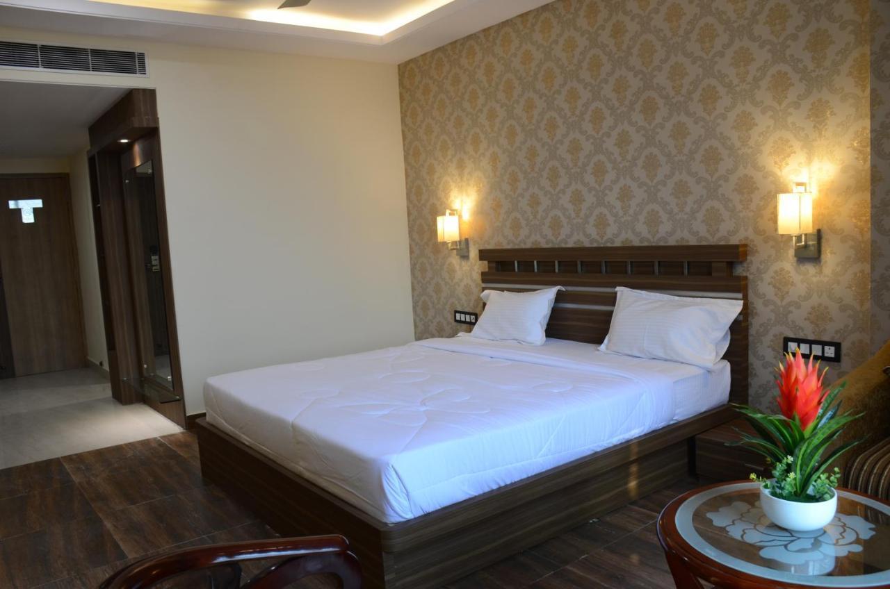 Puja Residency Hotel