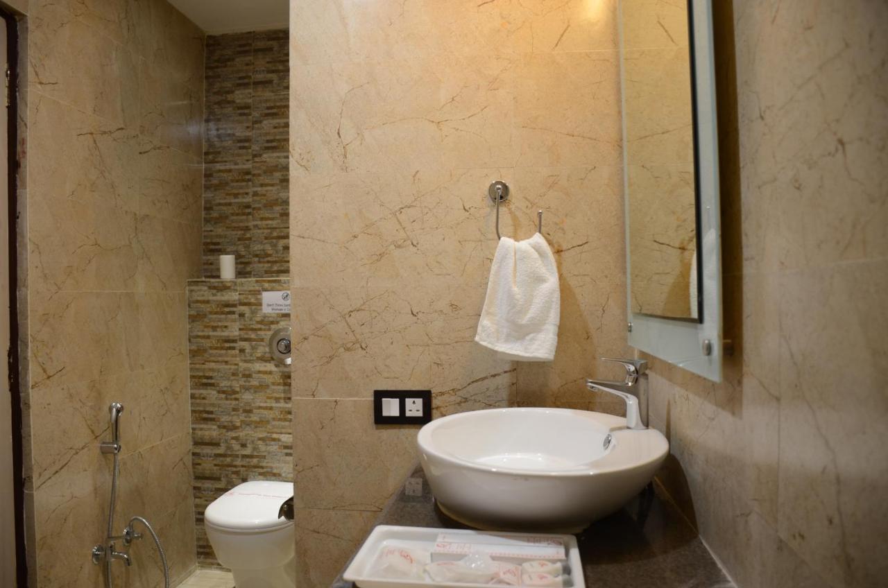 Hotel Puja Residency