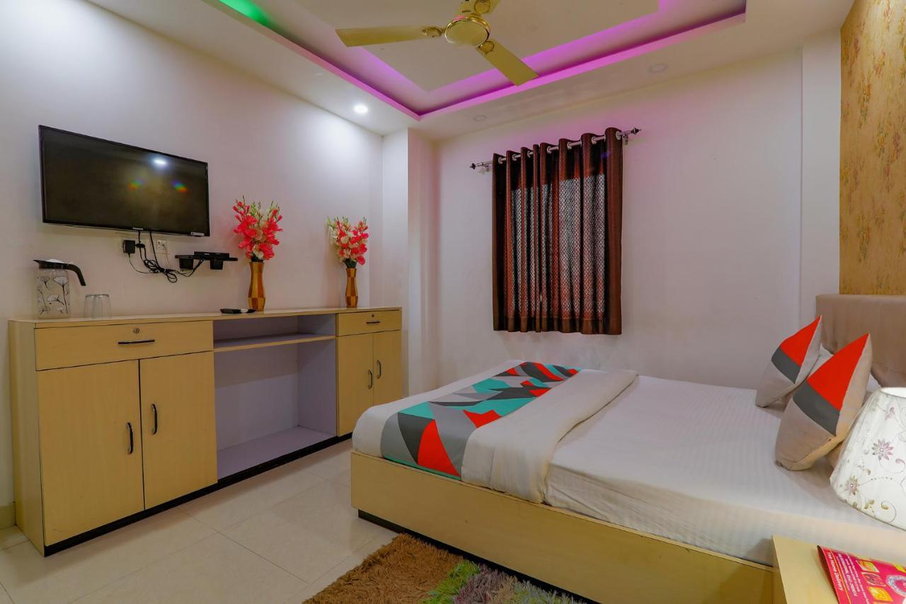 Fabexpress Moti Mahal 3*