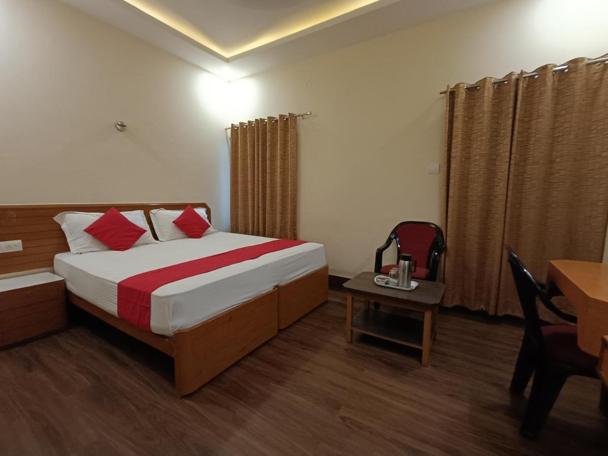 Hotel Padmini International- Sigra Hotel