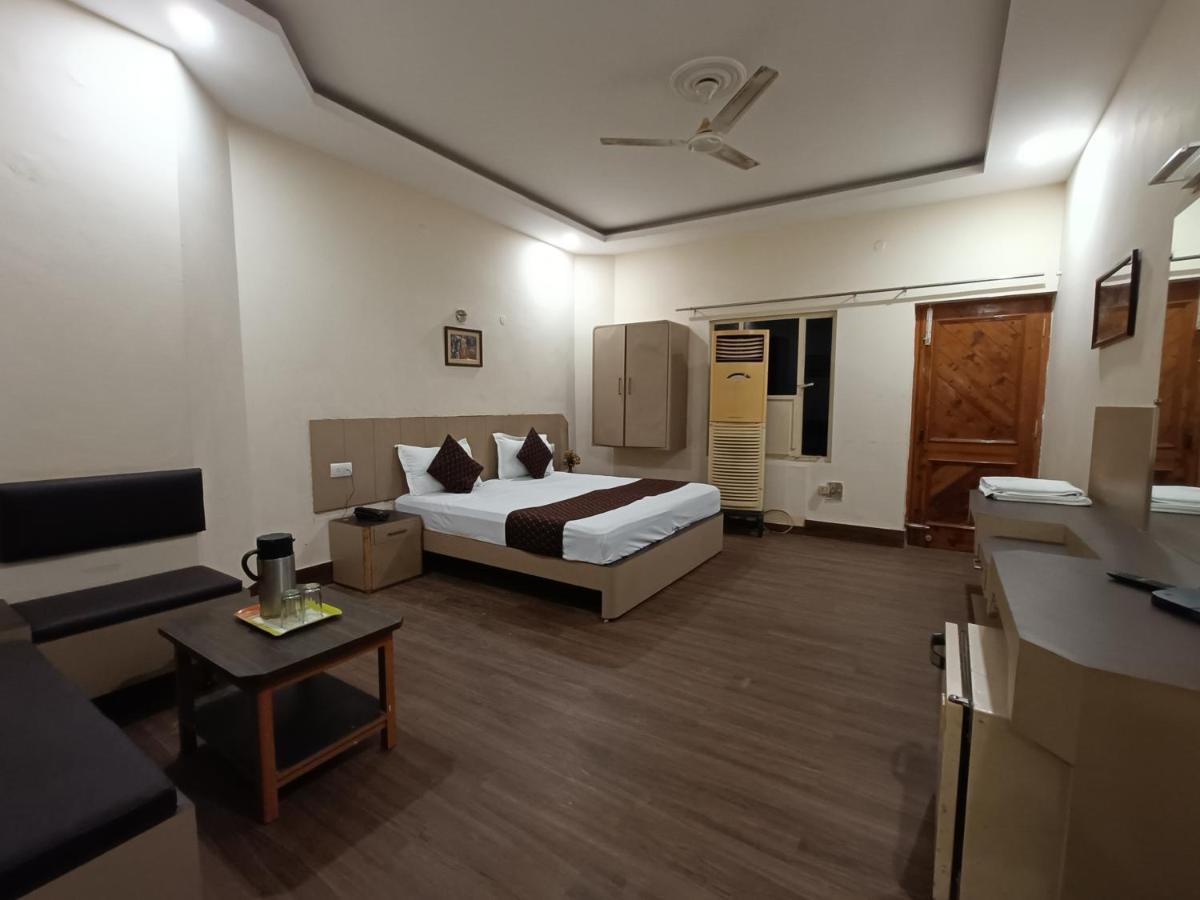 Hotel Padmini International- Sigra Hotel 3*
