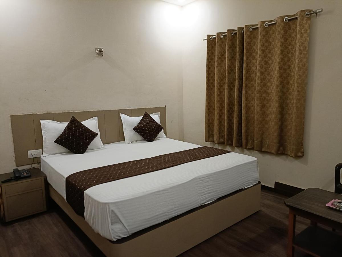 Hotel Padmini International- Sigra Hotel