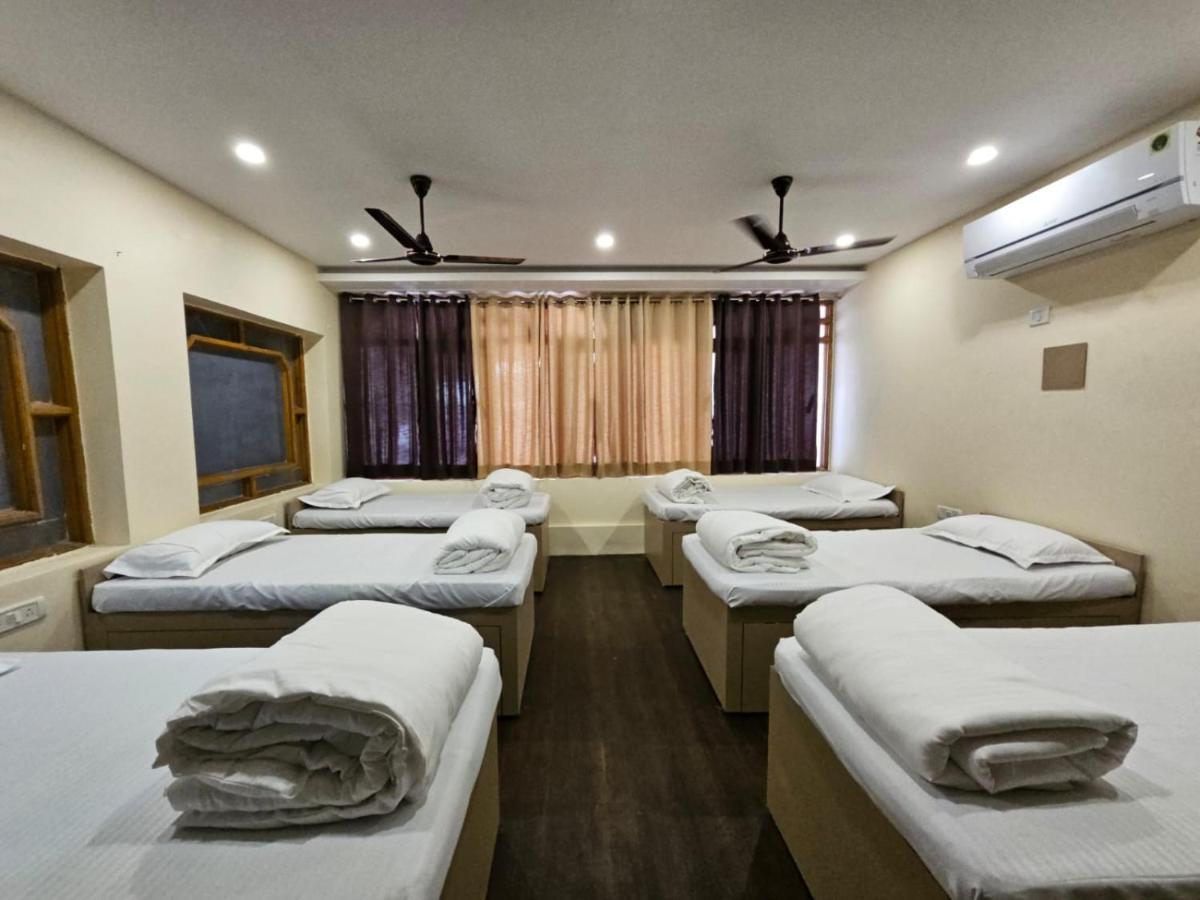 Hotel Hotel Padmini International- Sigra 3*