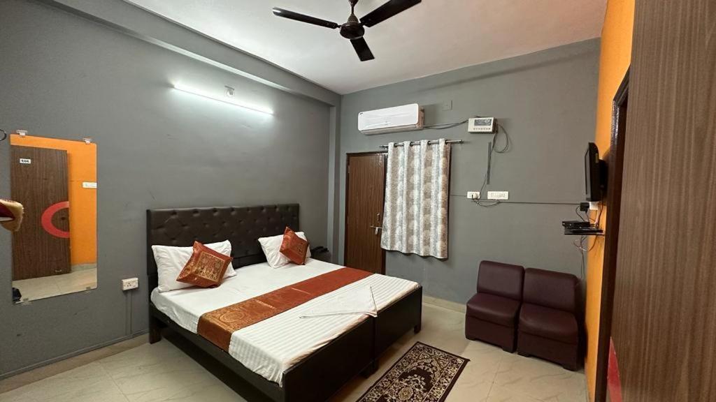 Aparajita Hotel Varanasi