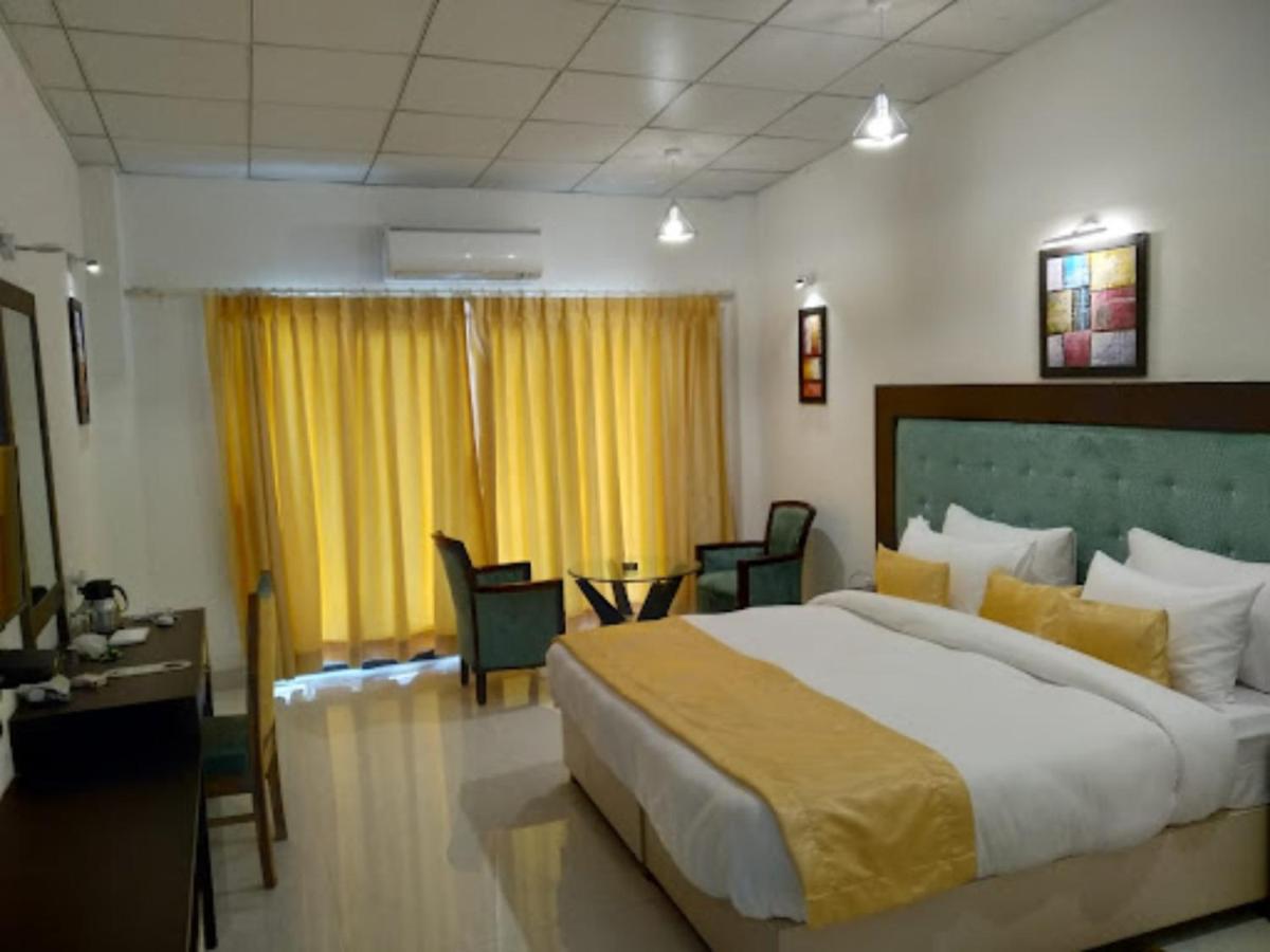Goroomgo Banaras Homestay Hotel
