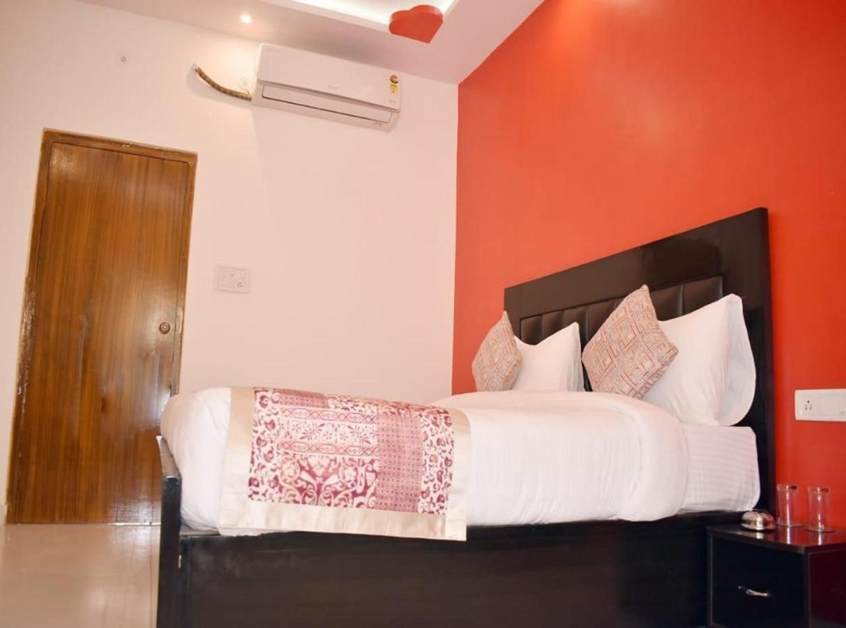 Cozy Hotel 2*