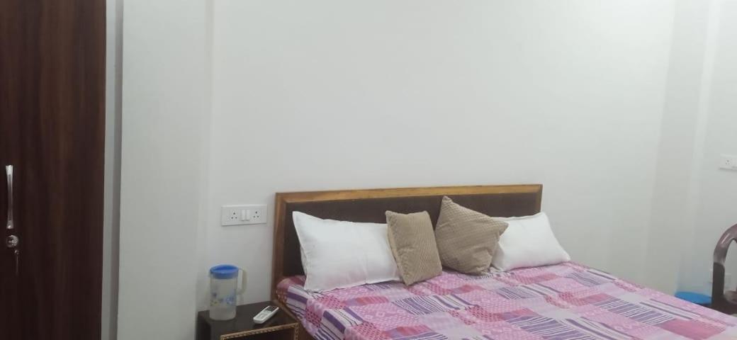 Bhardwaj Darbar Guest house *