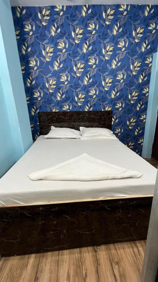 Krishna P. Guest house *