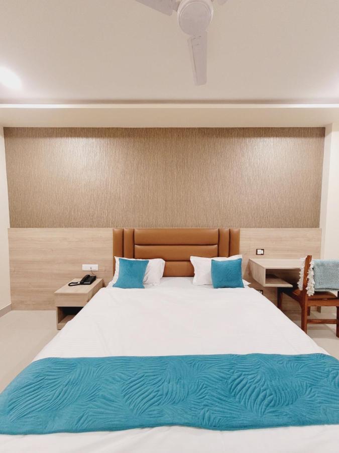 Hotel Ananda Kashi 3*