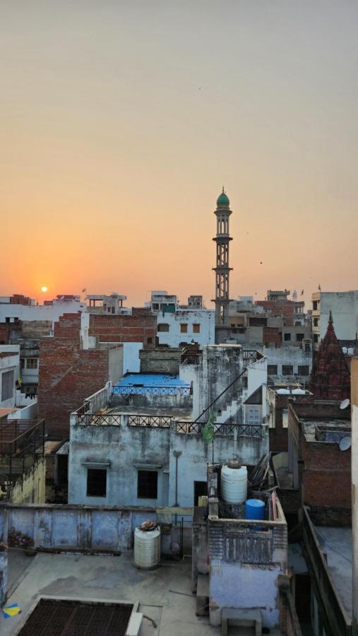 Banaras Gully House 500 Ft From The Ghats Varanasi