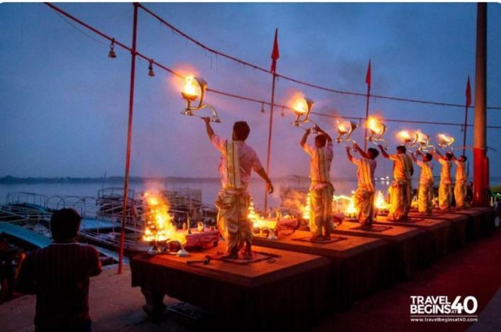 Banarasiya Close To Banaras Railway Station Varanasi