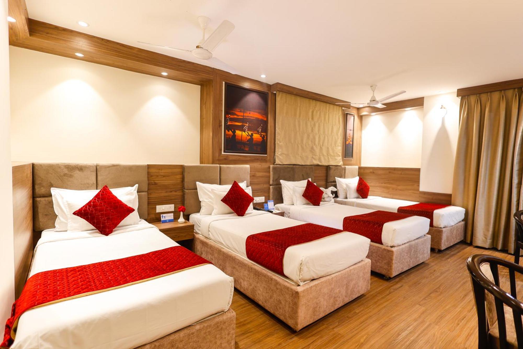Hotel Dolphin International 3*