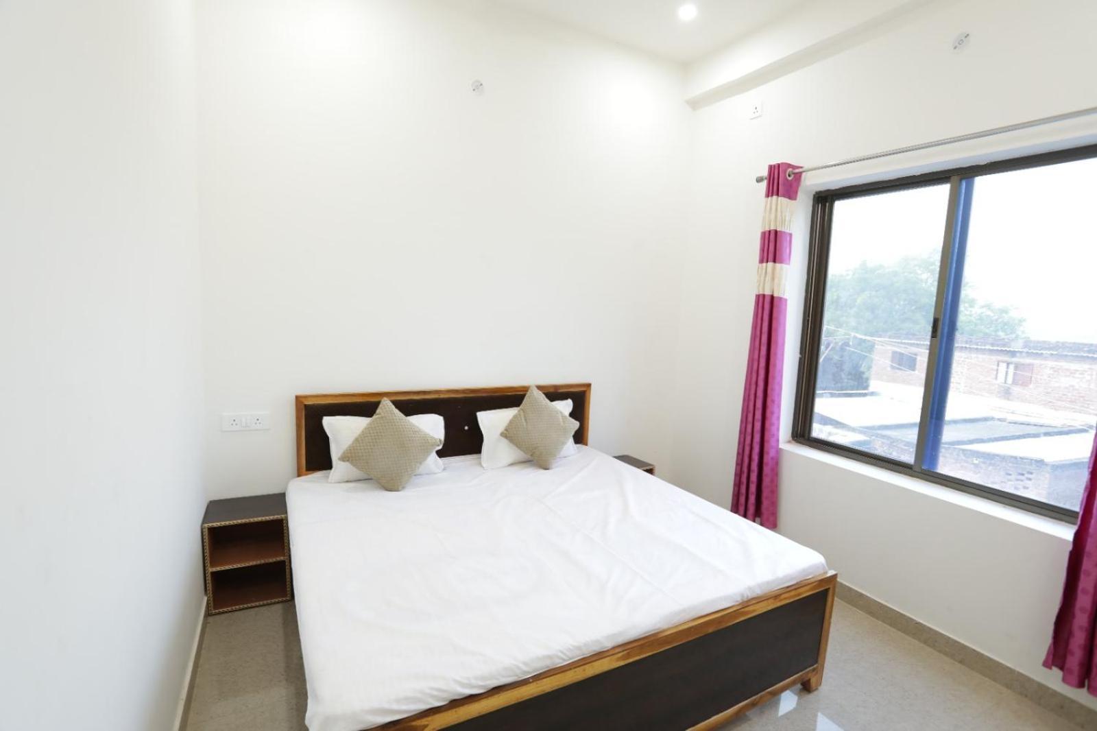 Bhardwaj Darbar Guest house *