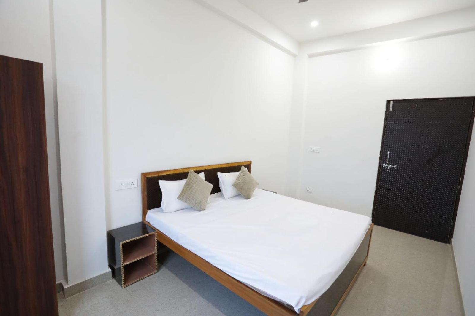 Bhardwaj Darbar Guest house