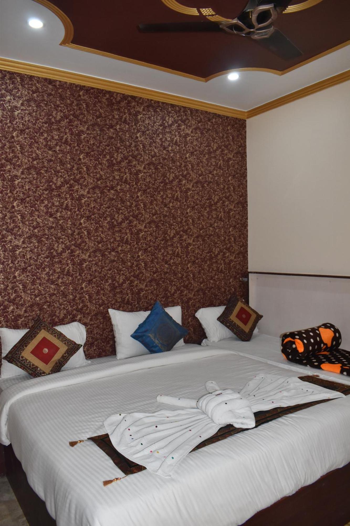 Sarnath International Hotel