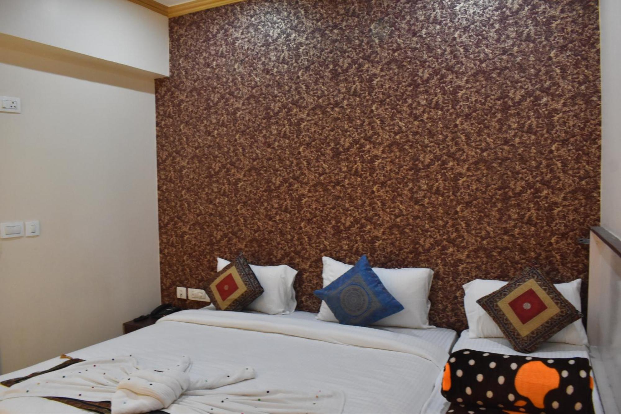 Hotel Sarnath International Varanasi