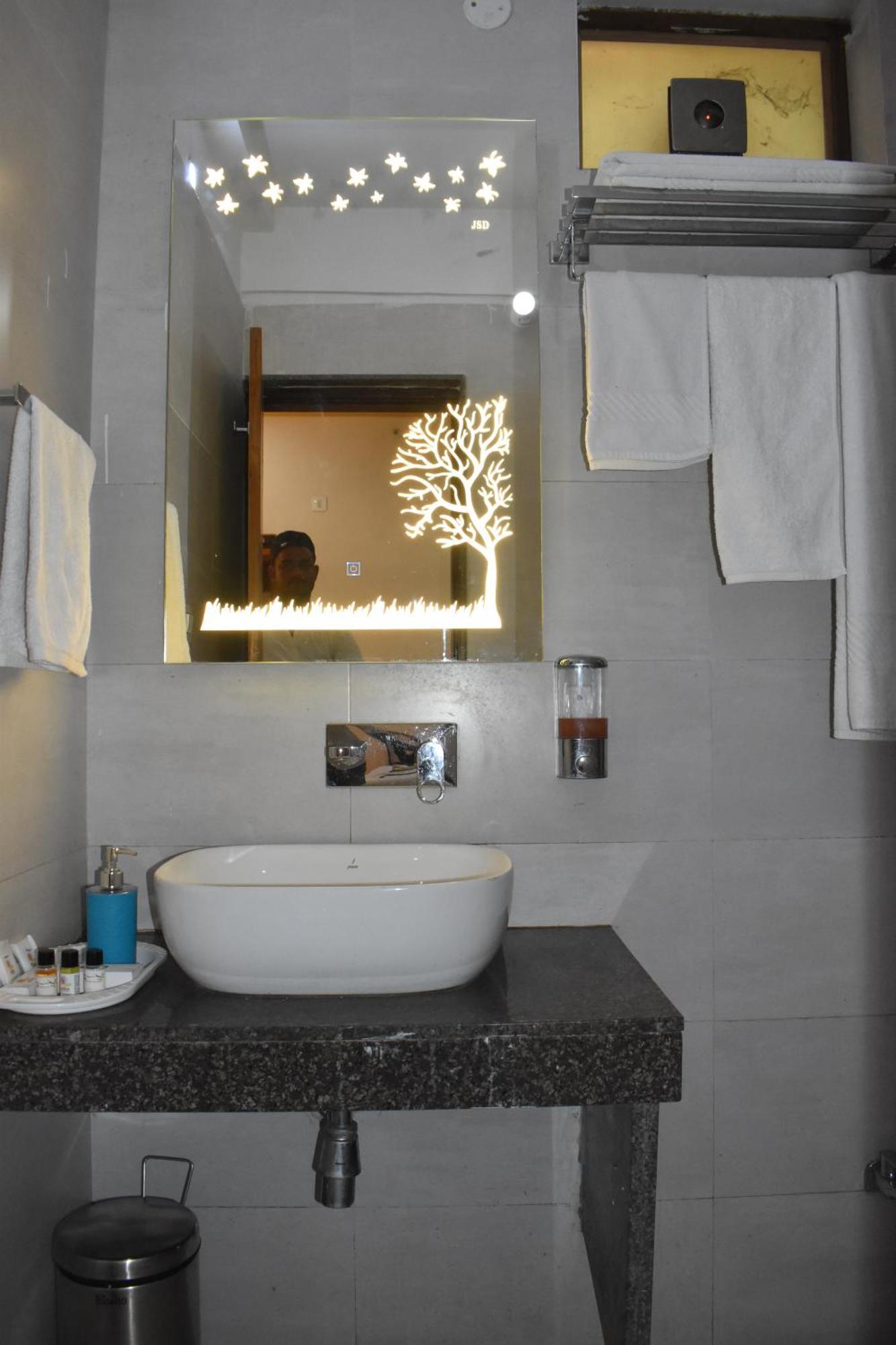 Hotel Sarnath International Varanasi