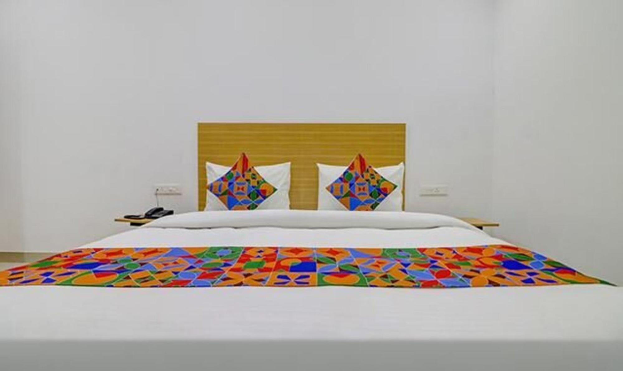 Fabhotel Premium Kashi