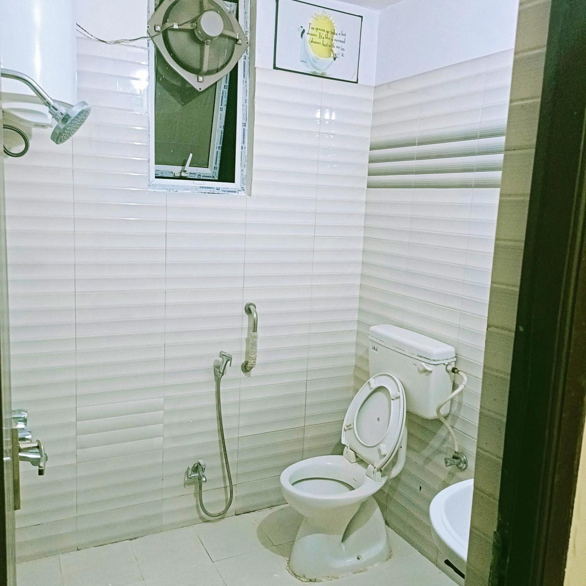 Apartment Pretty Garden View 3bhk Furnished Flat Near Kashi Vishwanath Temple