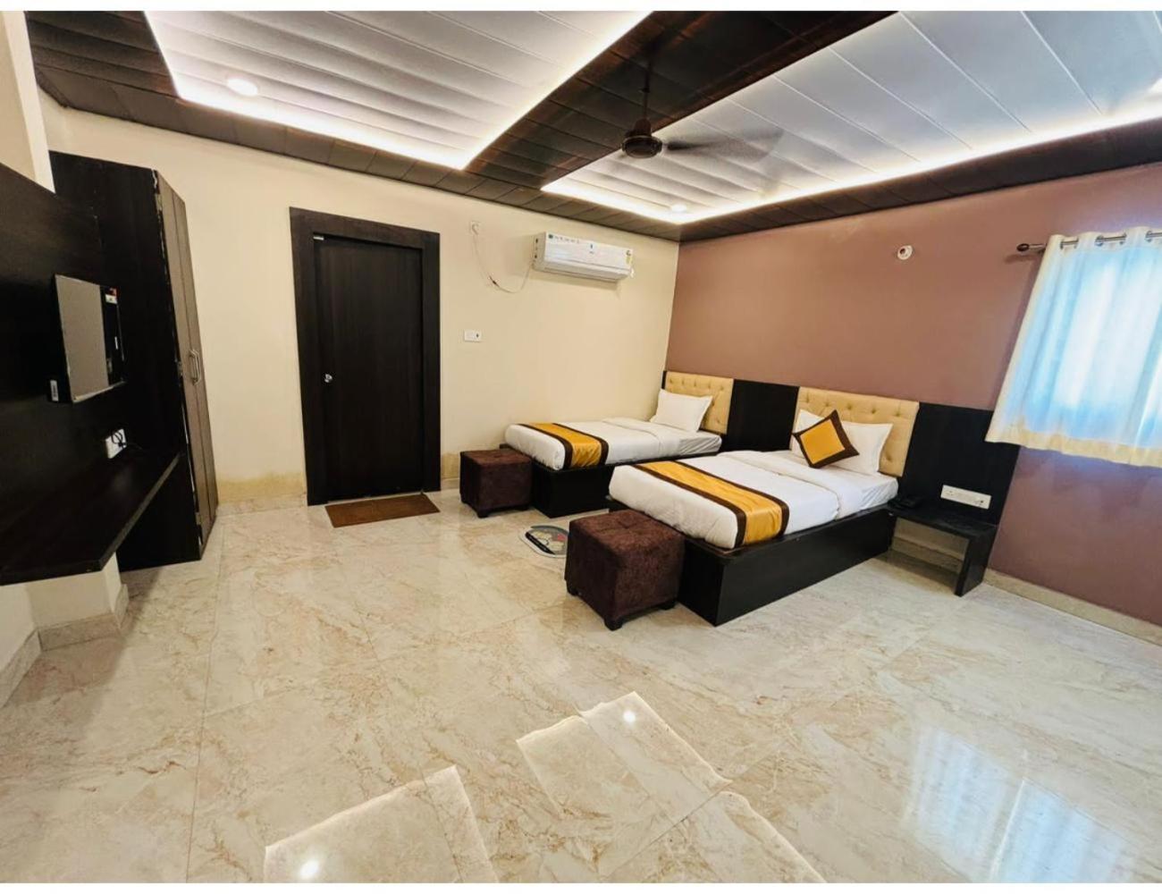 Homestay Imperial, *