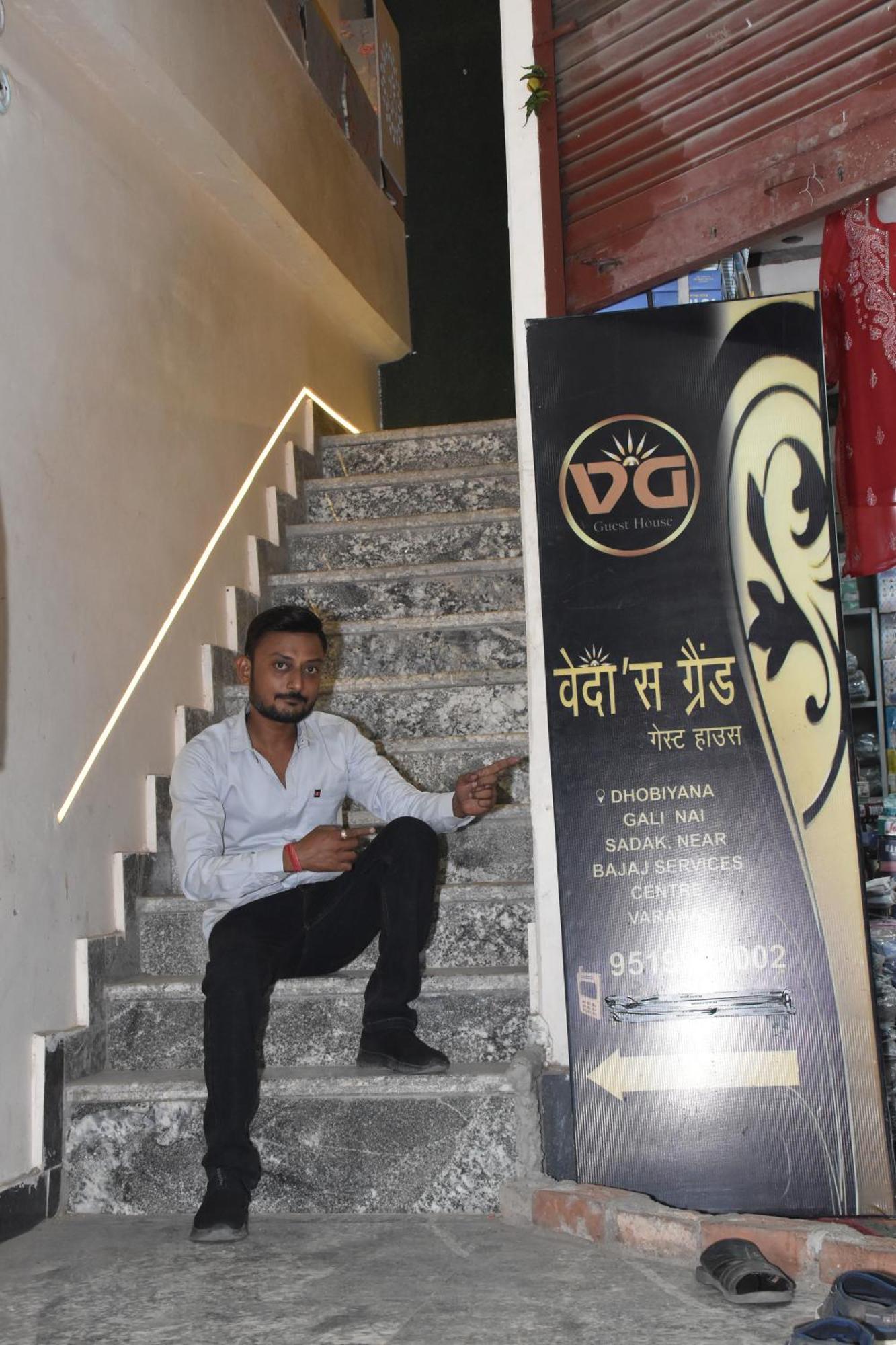 Guest house Veda's Grand P.g Varanasi