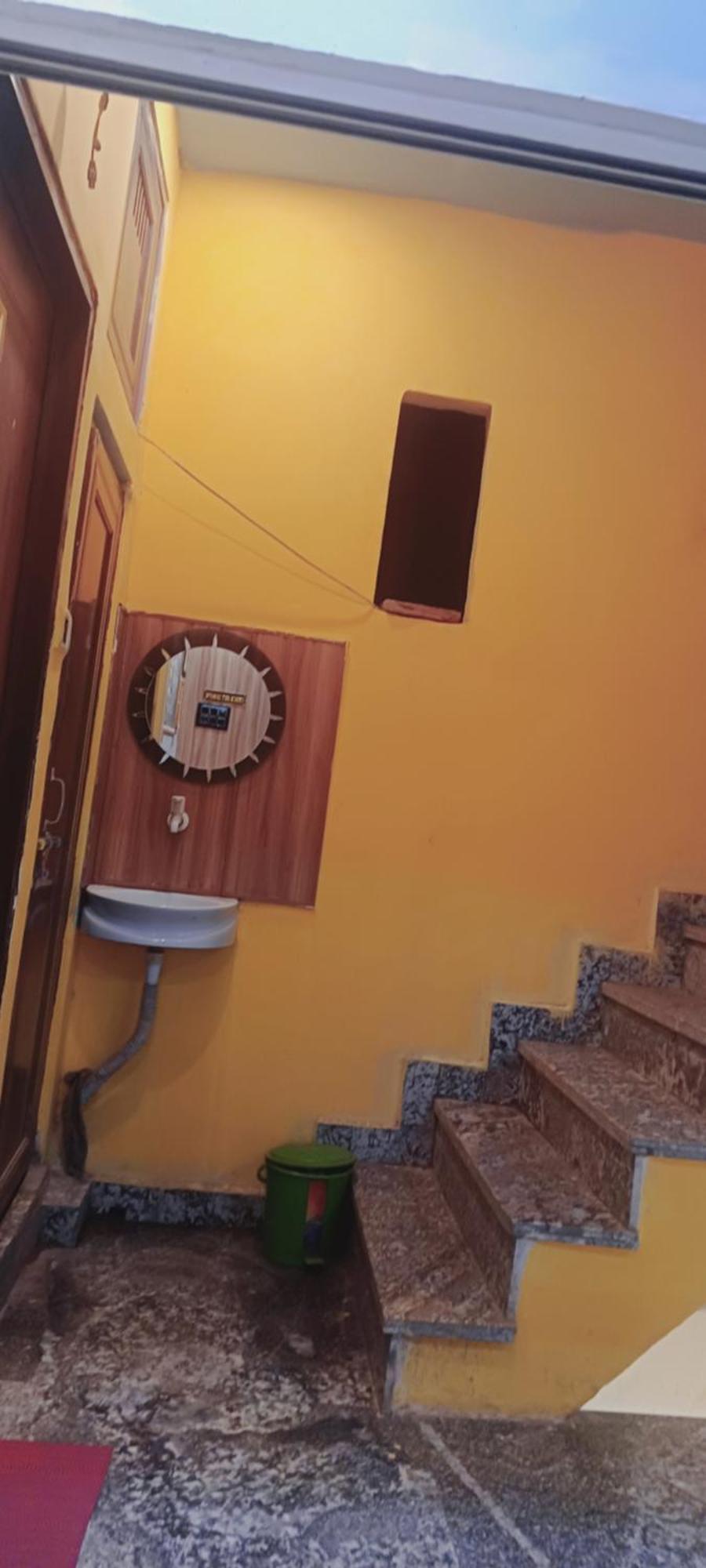 Guest house Veda's Grand P.g Varanasi