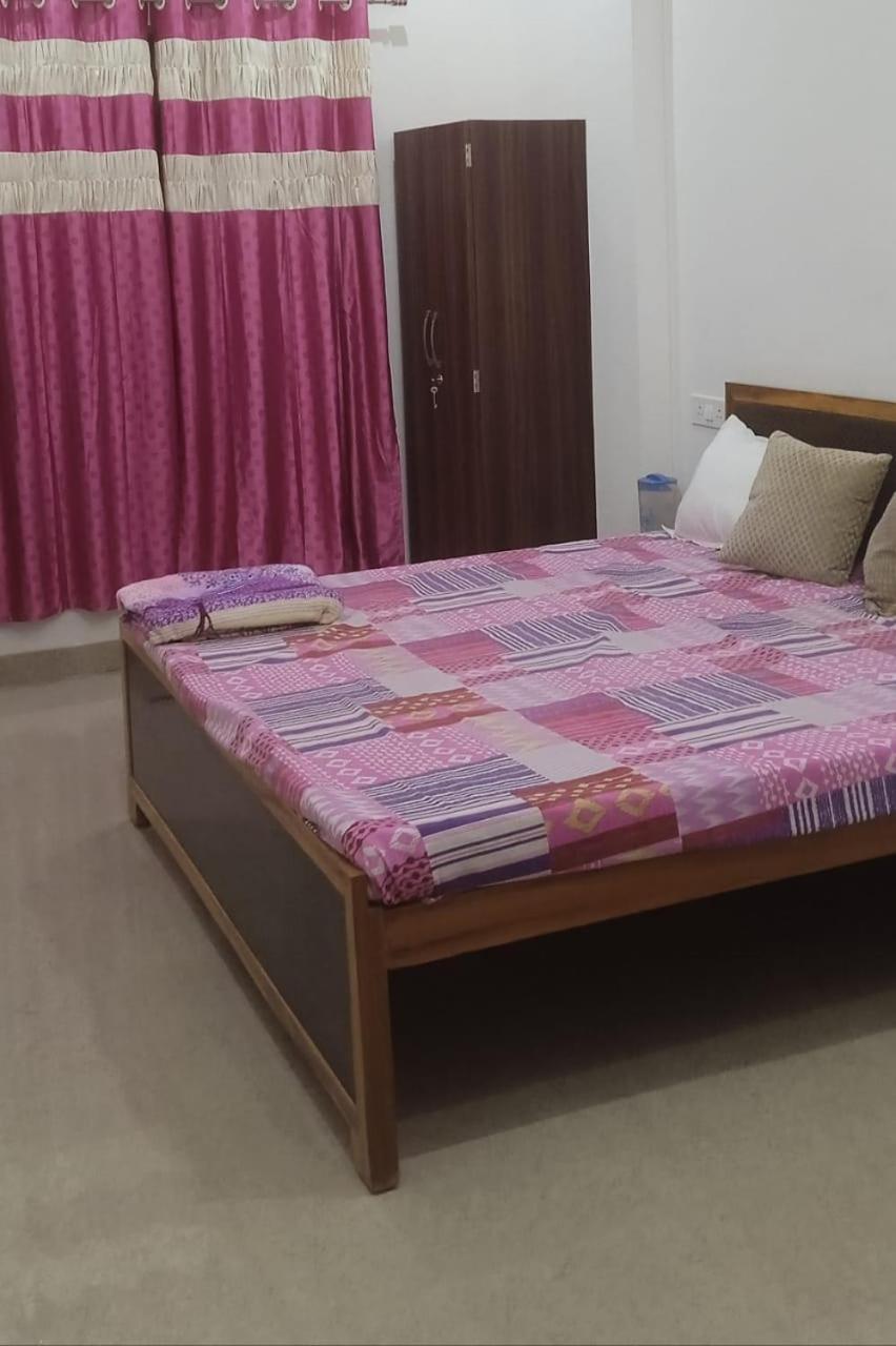 Bhardwaj Darbar Guest house *