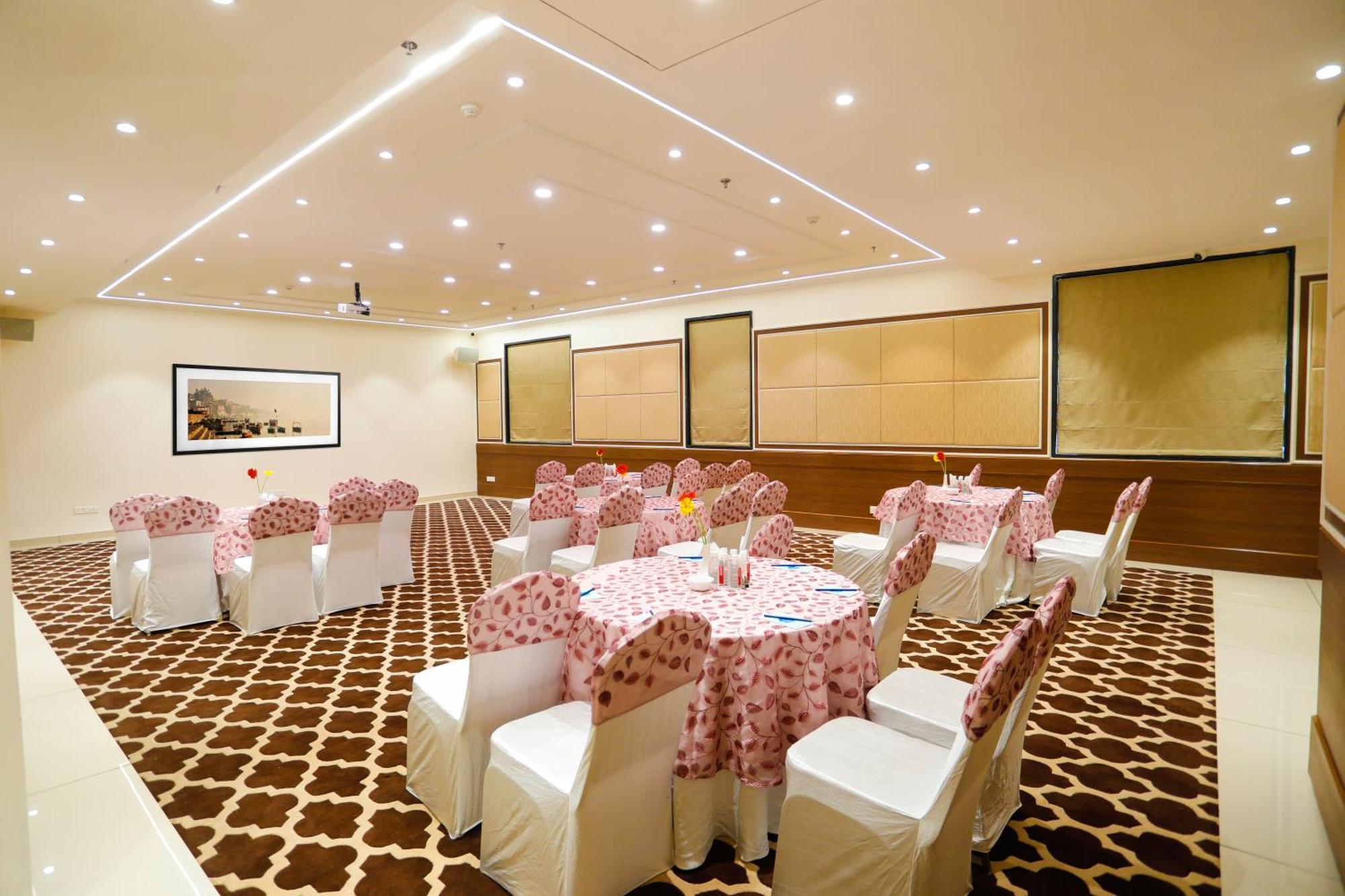 Dolphin International 3* Varanasi