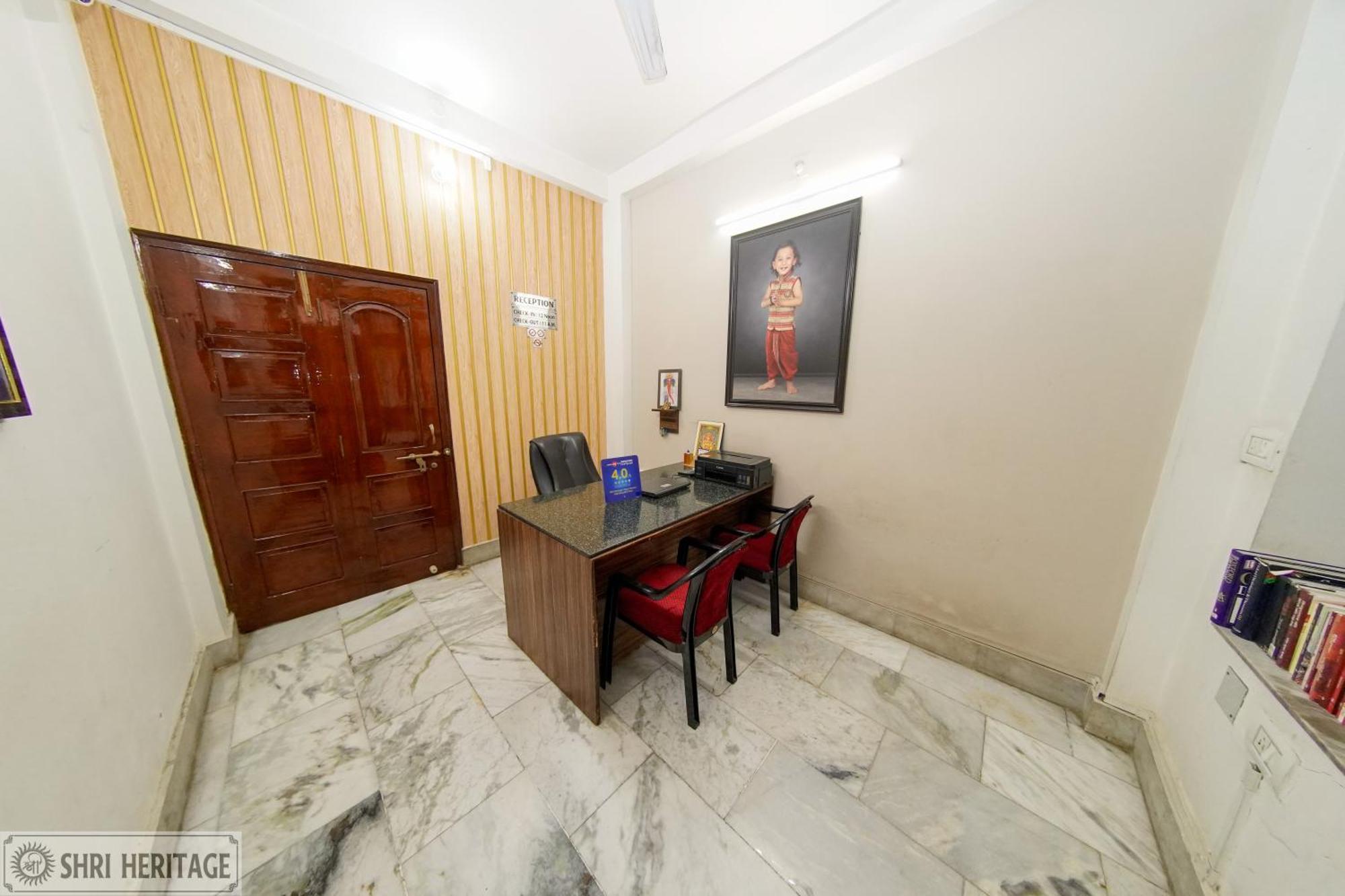 Apartment Shri Heritage - Entire Cozy Floor II At Assi, Varanasi Varanasi