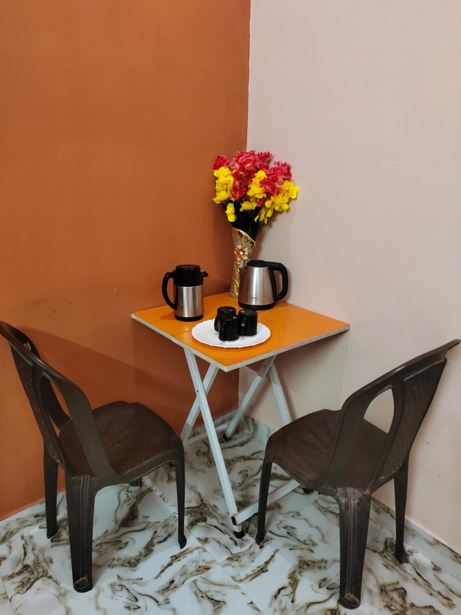 Banarasiya Close To Banaras Railway Station *